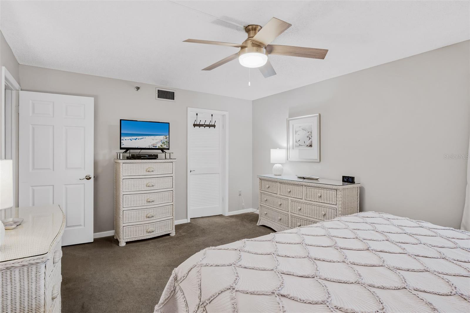 18500 GULF BOULEVARD, #404, Indian Shores, FL 33785