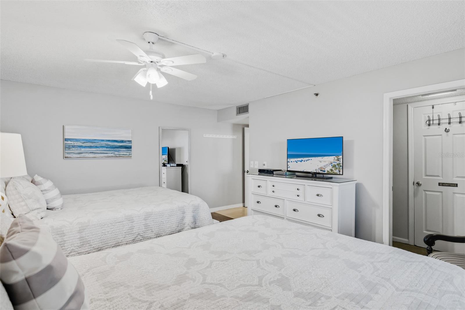 18500 GULF BOULEVARD, #404, Indian Shores, FL 33785