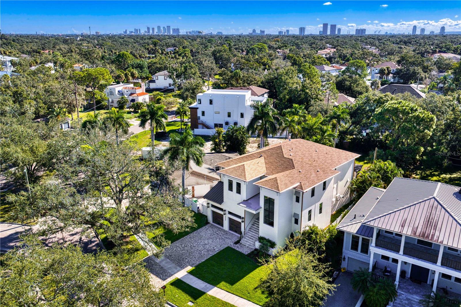 5008 W DICKENS AVENUE, Tampa, FL 33629