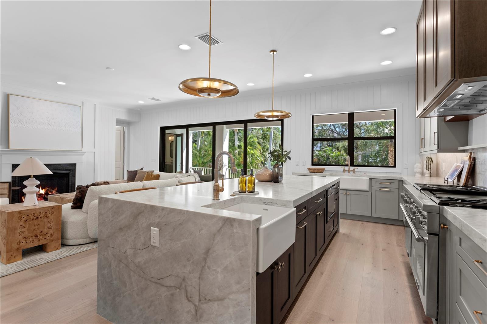 5008 W DICKENS AVENUE, Tampa, FL 33629