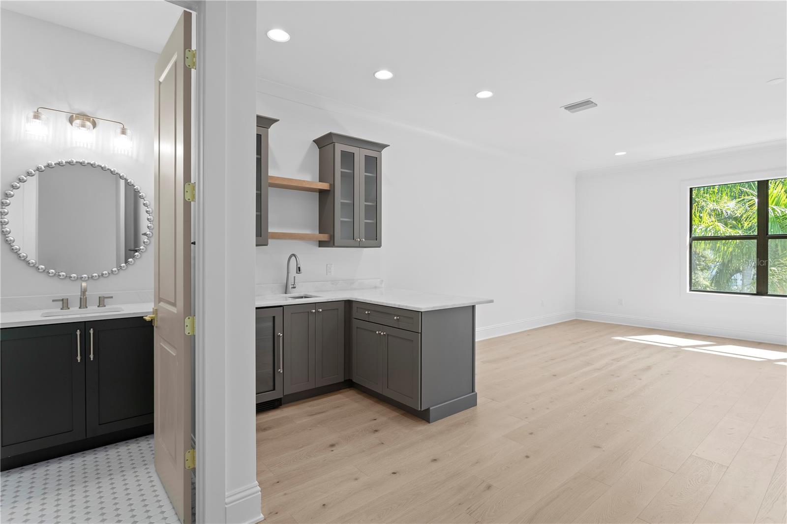 Bonus room with wet bar