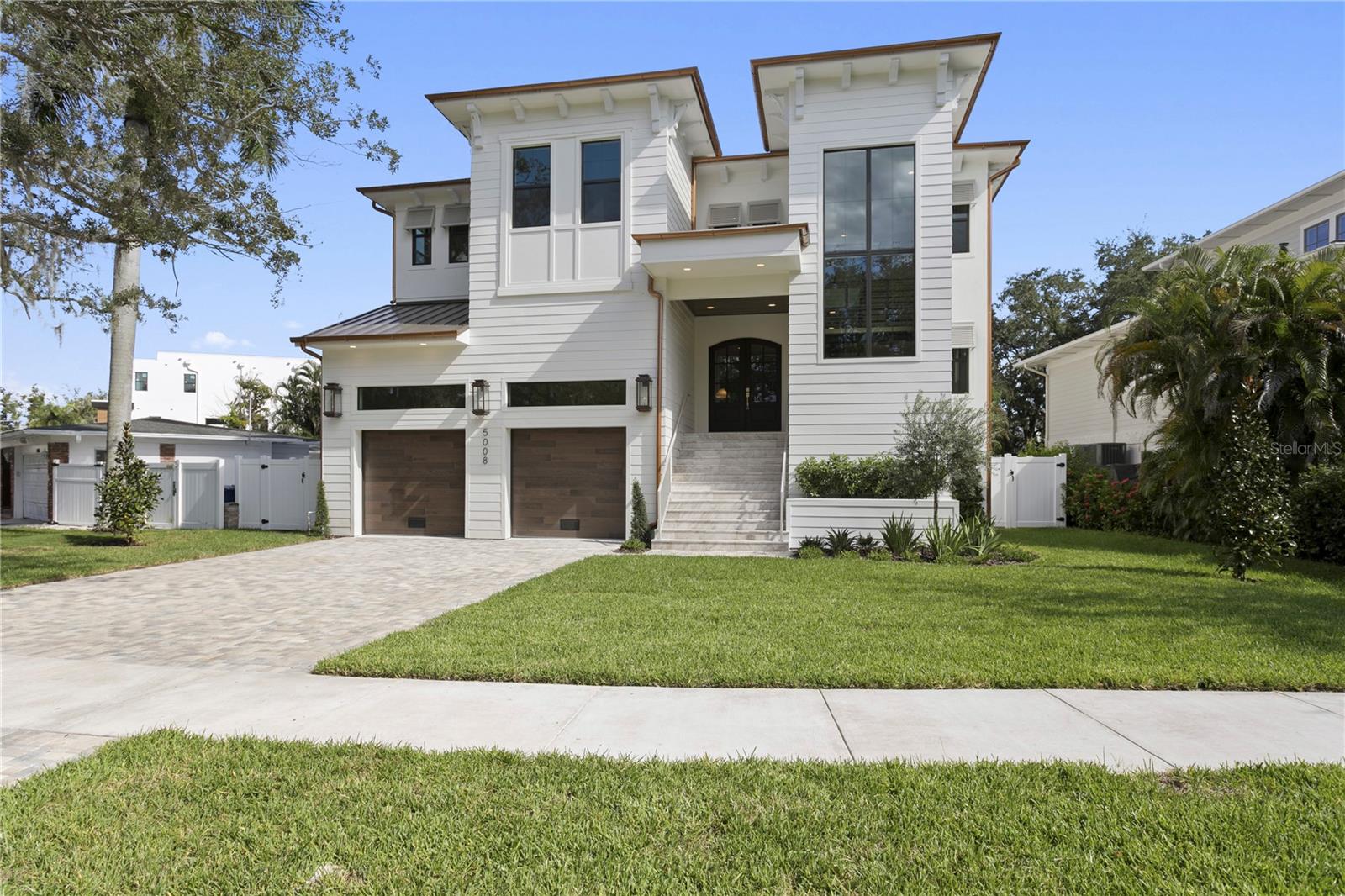 5008 W DICKENS AVENUE, Tampa, FL 33629
