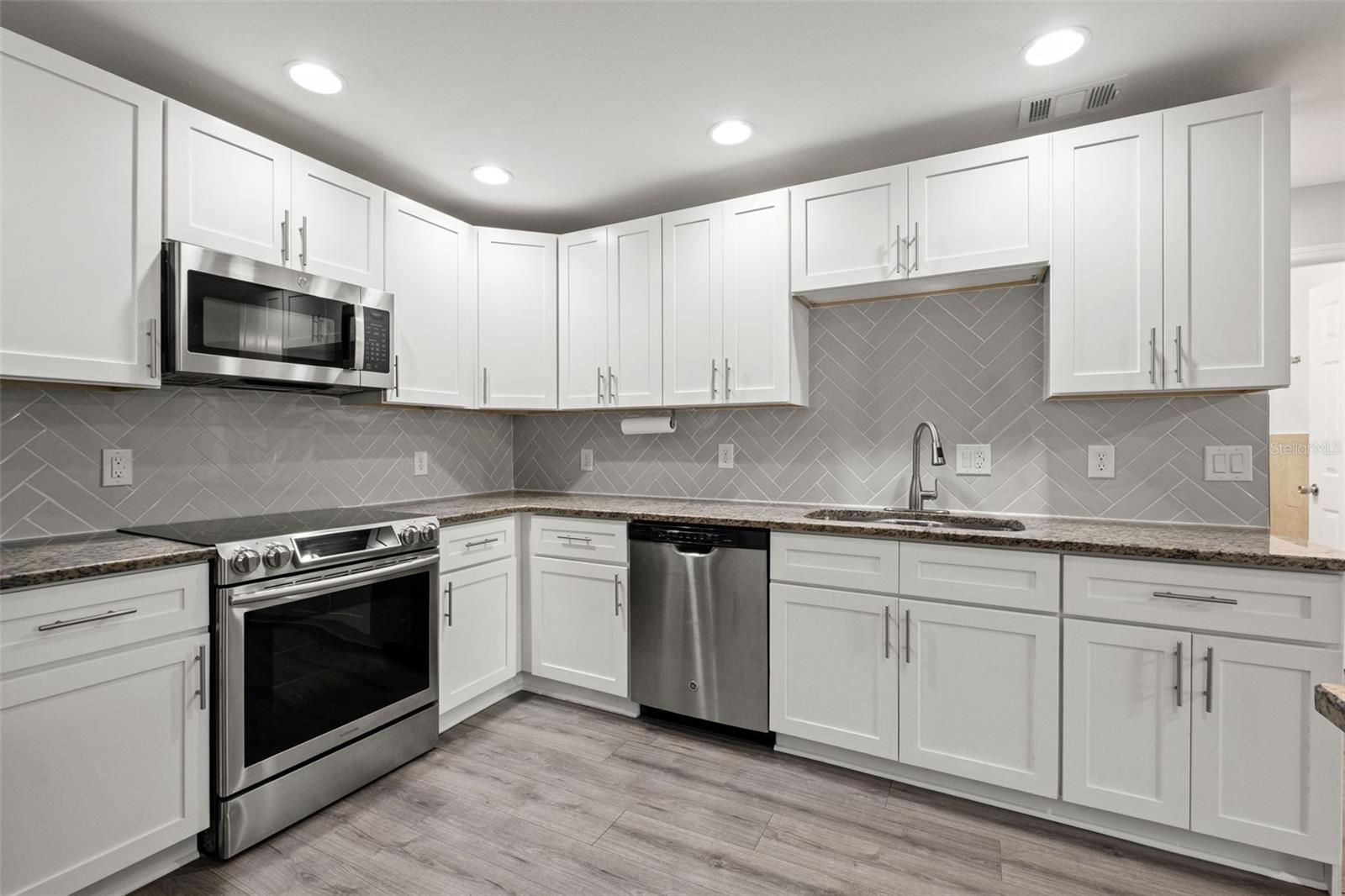 8316 N 10TH STREET, Tampa, FL 33604