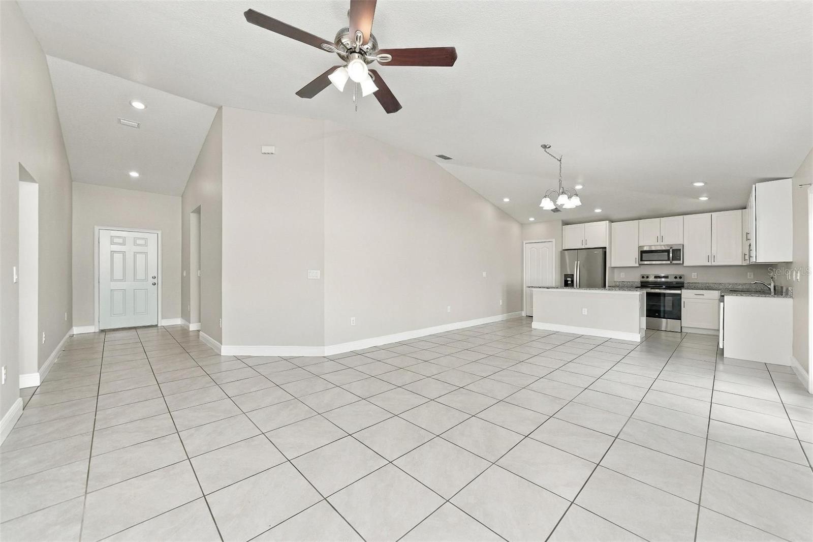 520 BRISTOL CIRCLE, Kissimmee, FL 34758