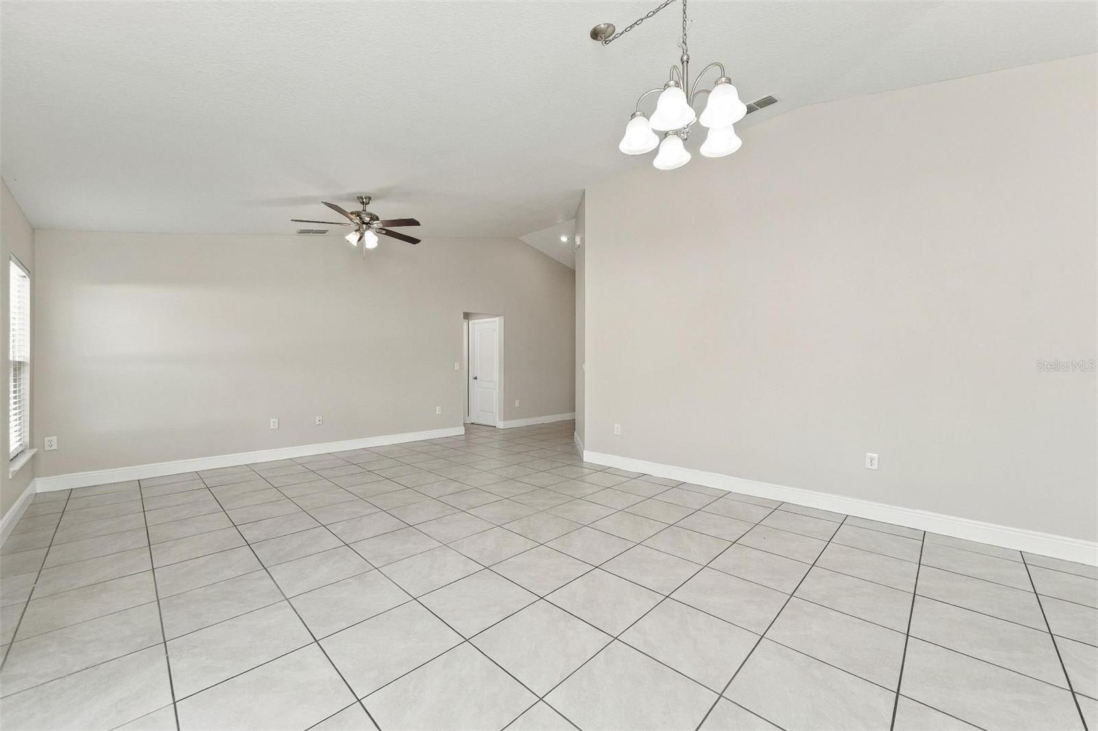520 BRISTOL CIRCLE, Kissimmee, FL 34758