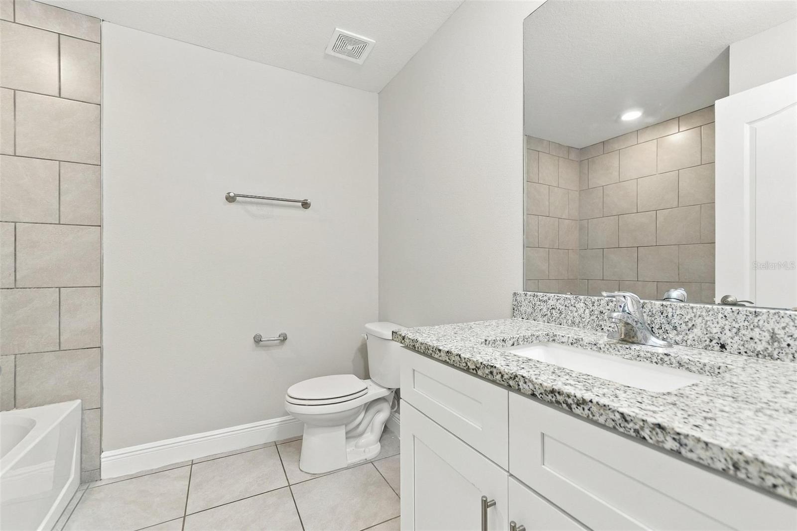520 BRISTOL CIRCLE, Kissimmee, FL 34758