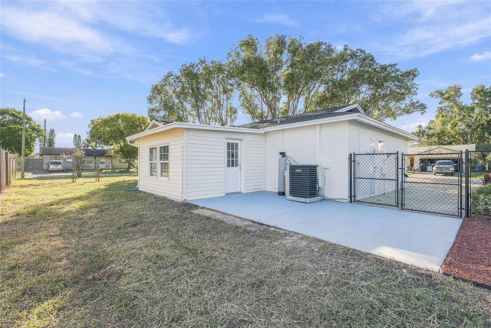 4147 RACCOON LOOP, New Port Richey, FL 34653
