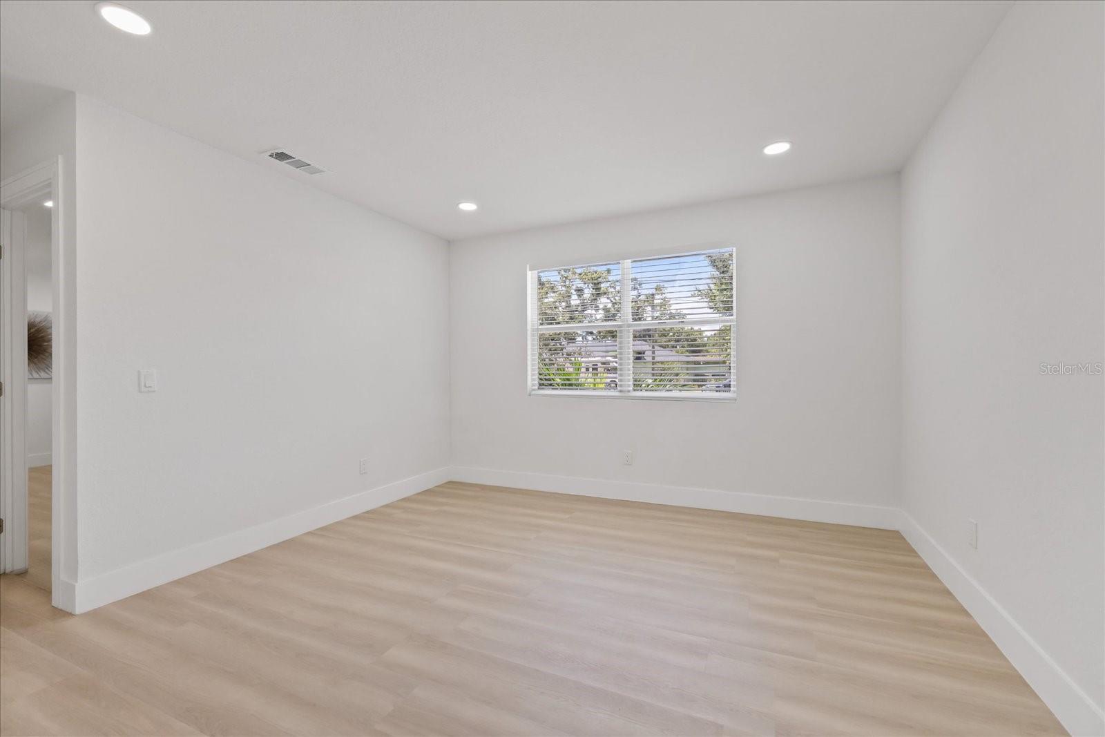 6403 ELLIOT DRIVE, Tampa, FL 33615