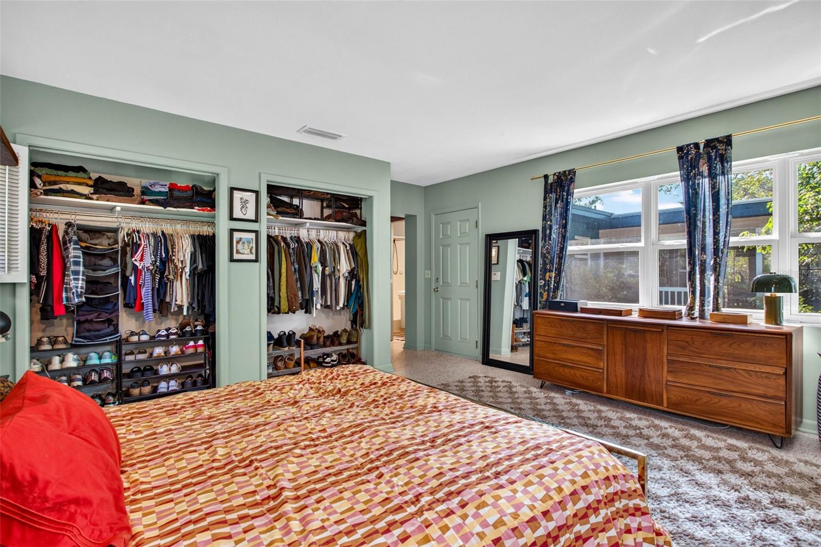 302 PARK RIDGE AVENUE, Temple Terrace, FL 33617