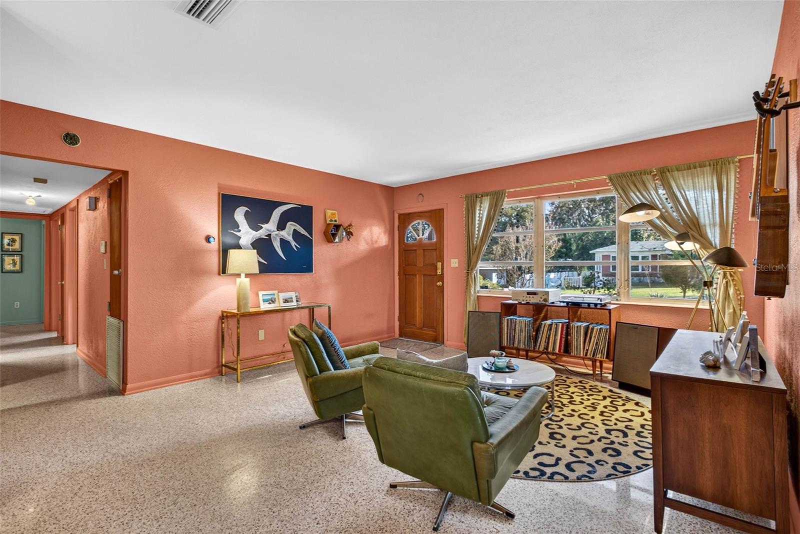 302 PARK RIDGE AVENUE, Temple Terrace, FL 33617