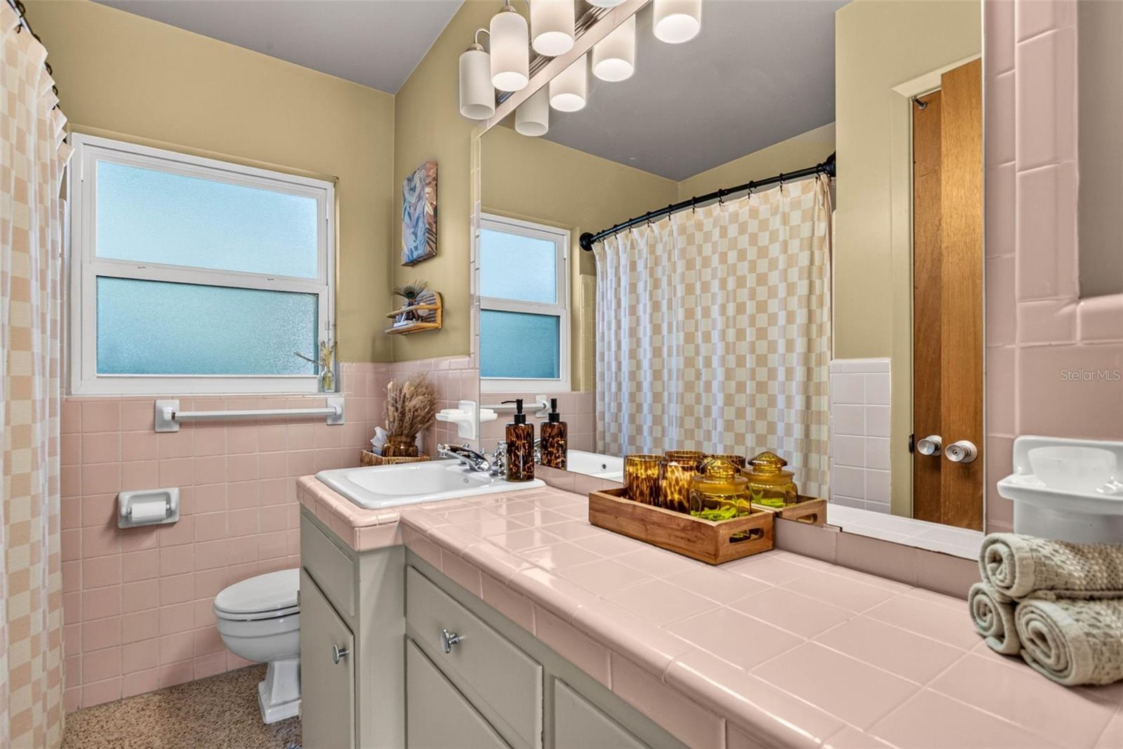 302 PARK RIDGE AVENUE, Temple Terrace, FL 33617