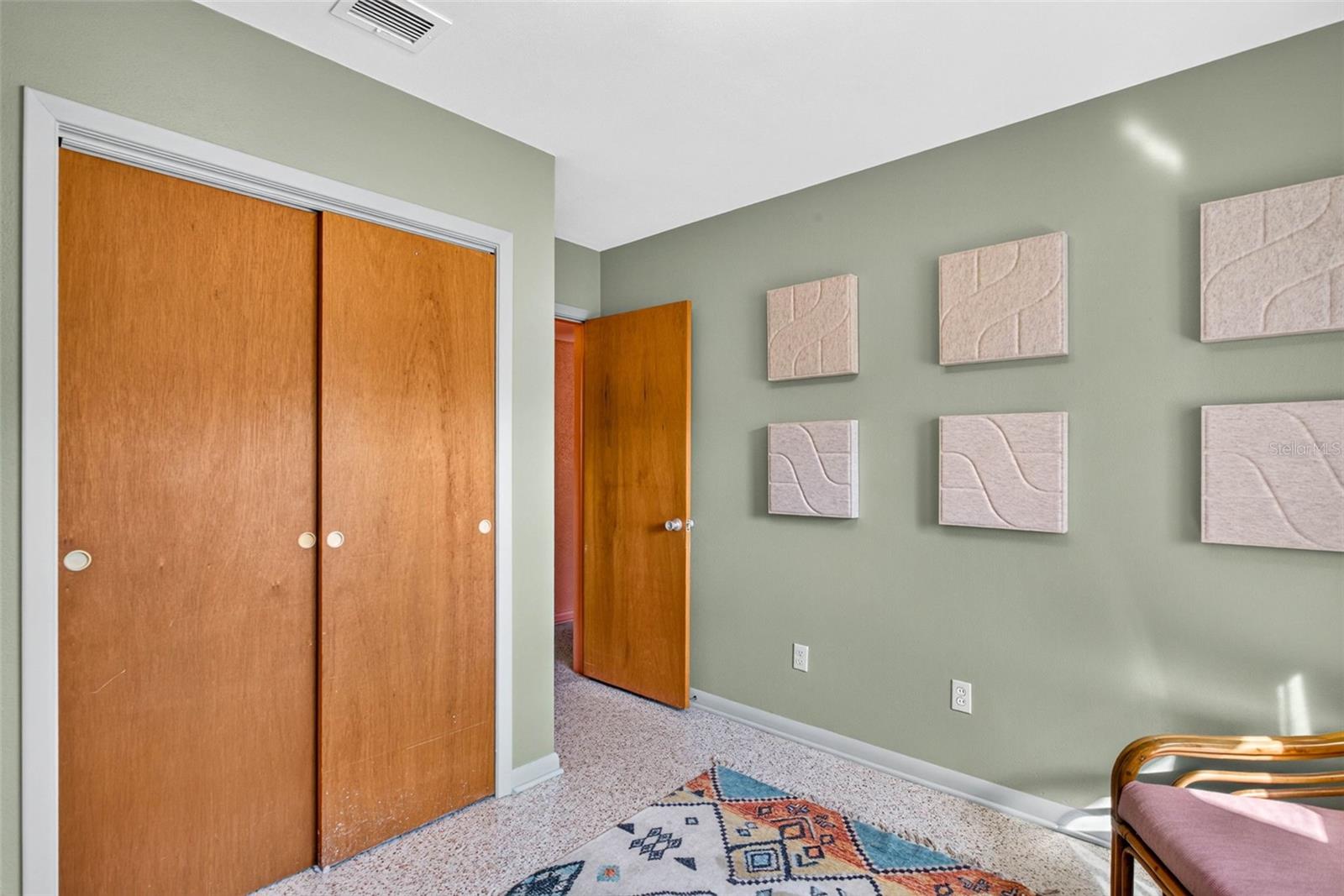 302 PARK RIDGE AVENUE, Temple Terrace, FL 33617