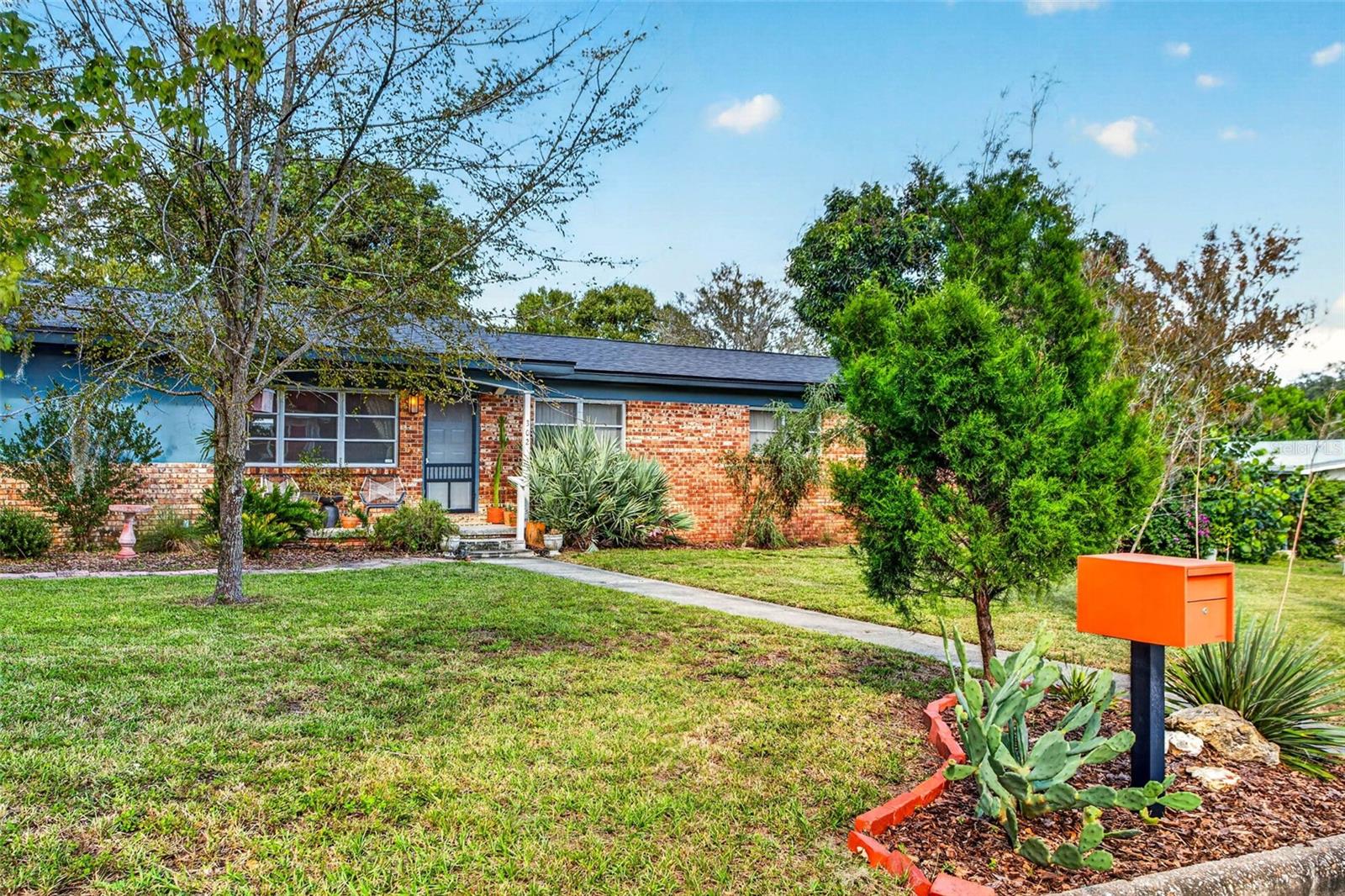 302 PARK RIDGE AVENUE, Temple Terrace, FL 33617