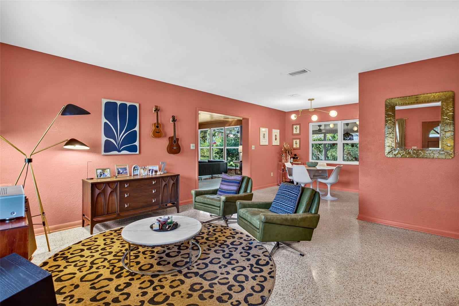 302 PARK RIDGE AVENUE, Temple Terrace, FL 33617