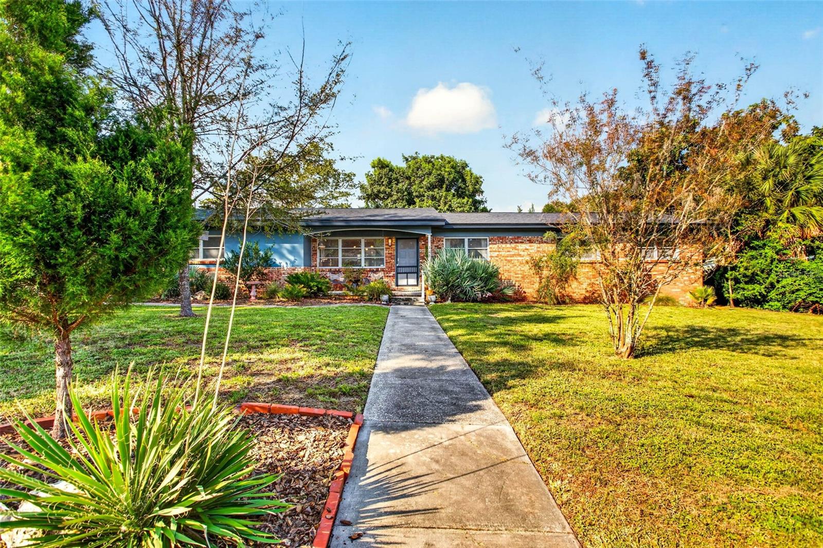 302 PARK RIDGE AVENUE, Temple Terrace, FL 33617