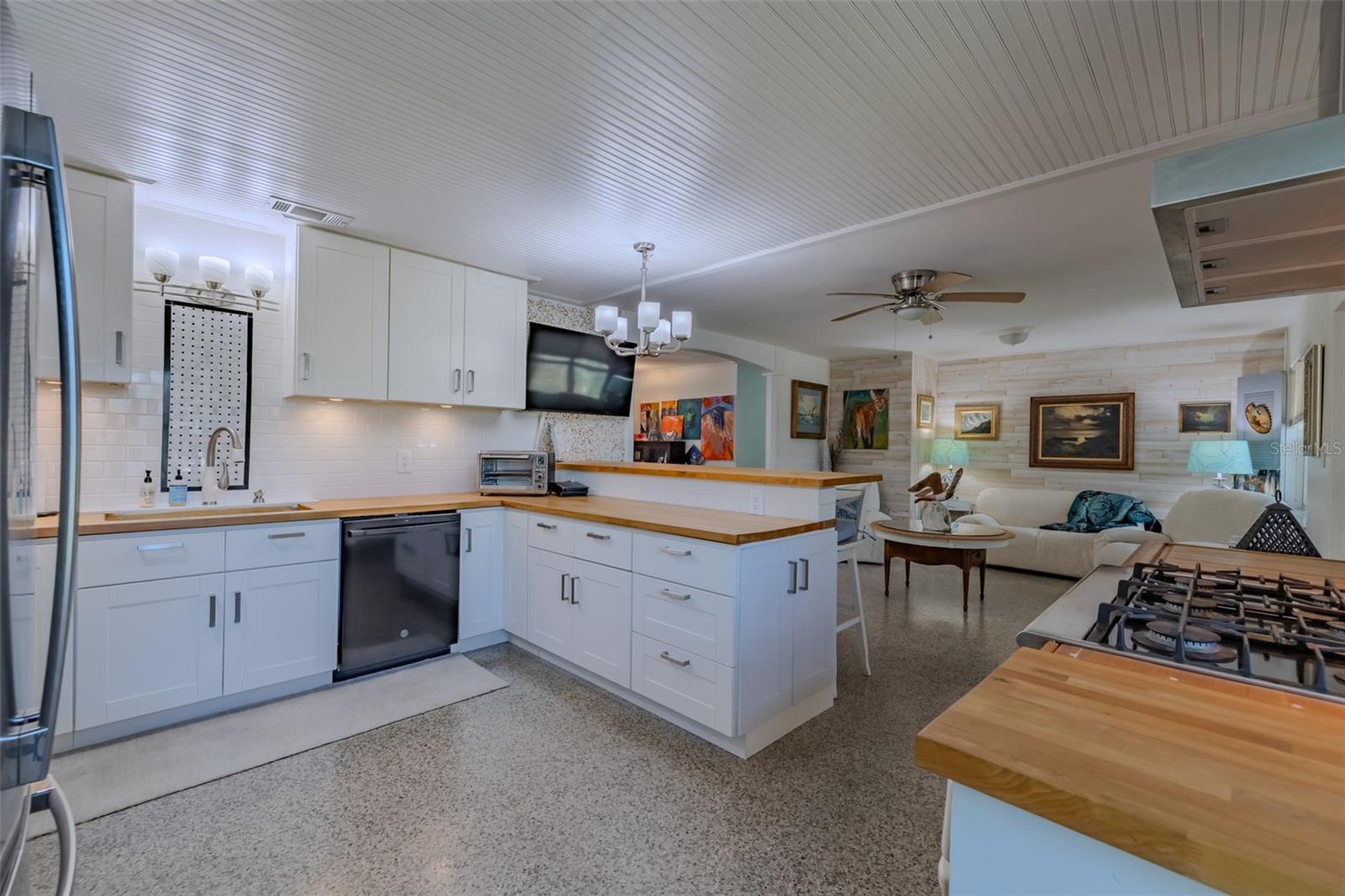 405 2ND STREET SW, Ruskin, FL 33570