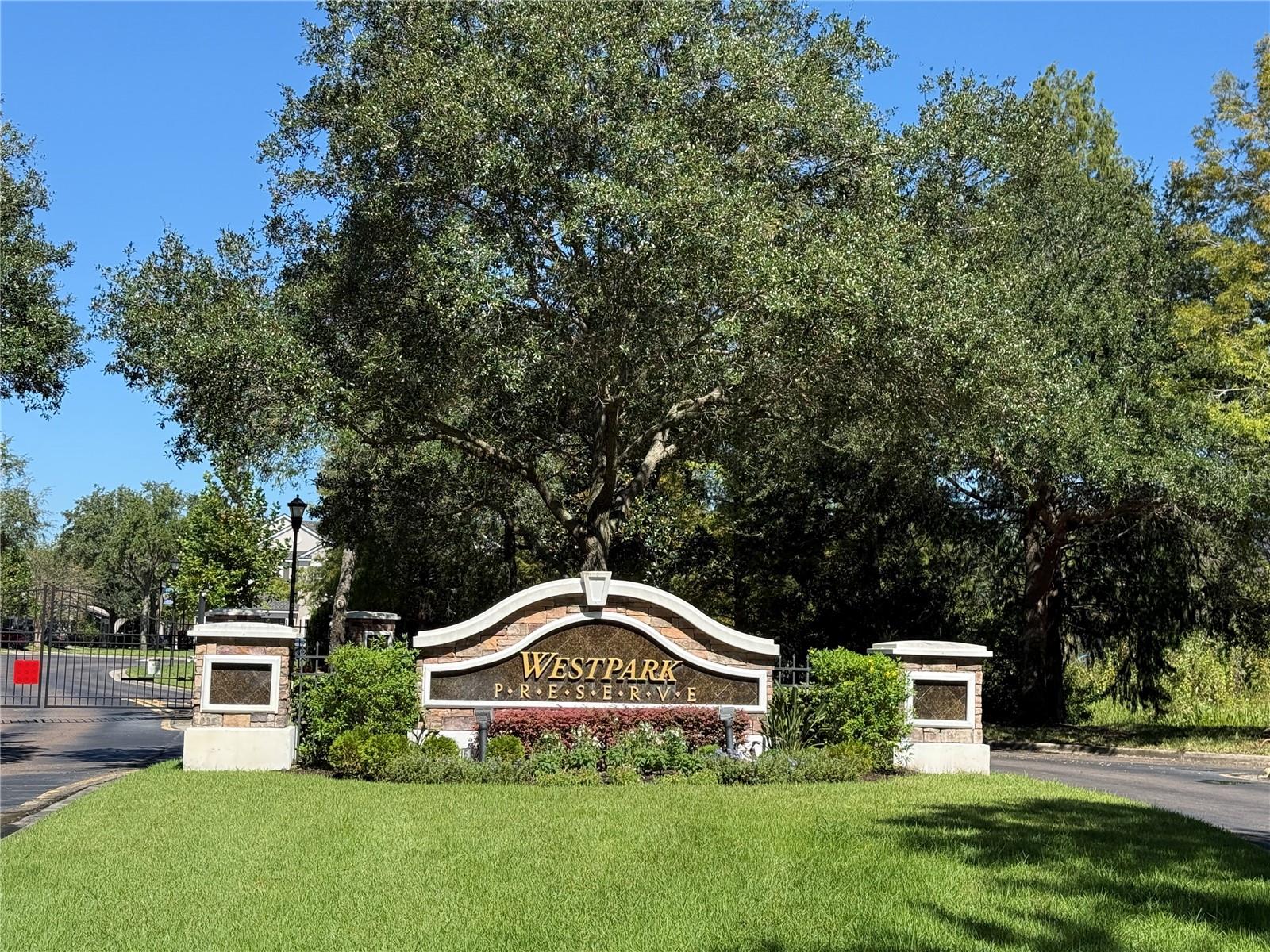 10445 WESTPARK PRESERVE BLVD, Tampa, FL 33625