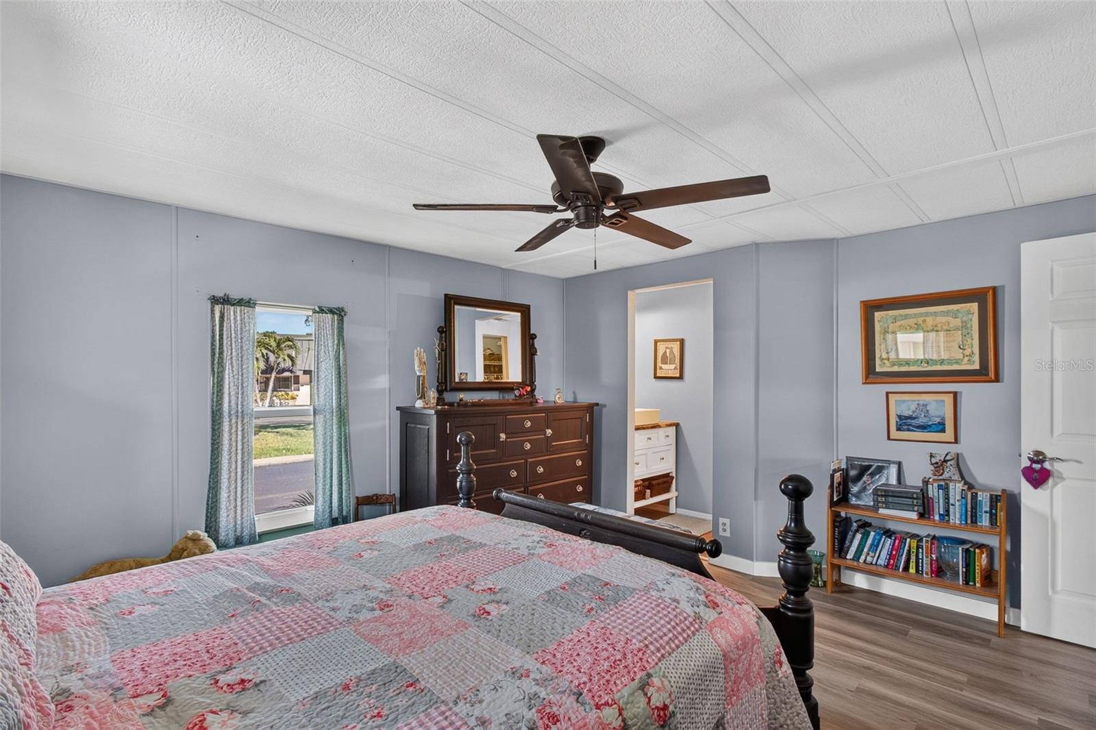 176 CLUBVIEW DRIVE, #3, Safety Harbor, FL 34695