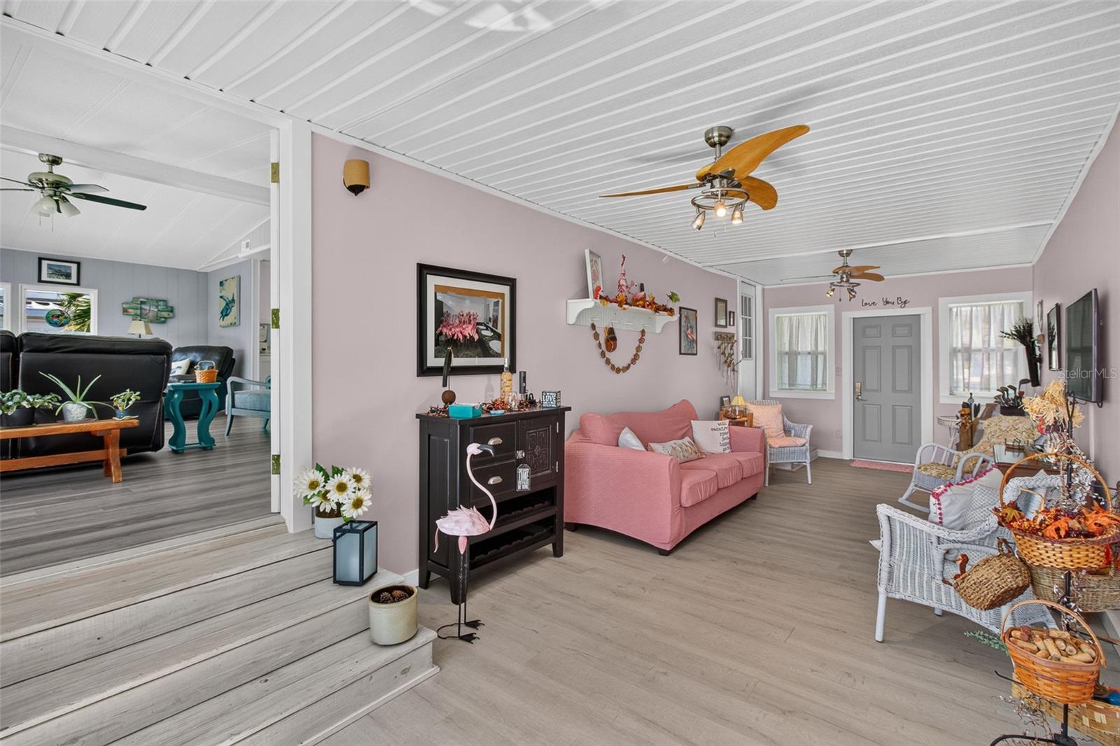 176 CLUBVIEW DRIVE, #3, Safety Harbor, FL 34695