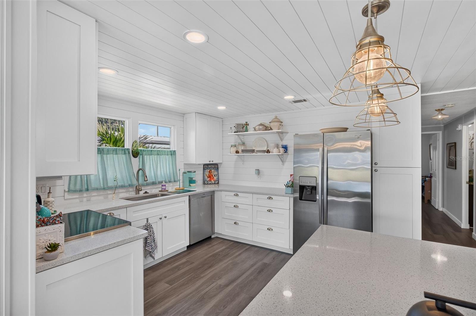 176 CLUBVIEW DRIVE, #3, Safety Harbor, FL 34695