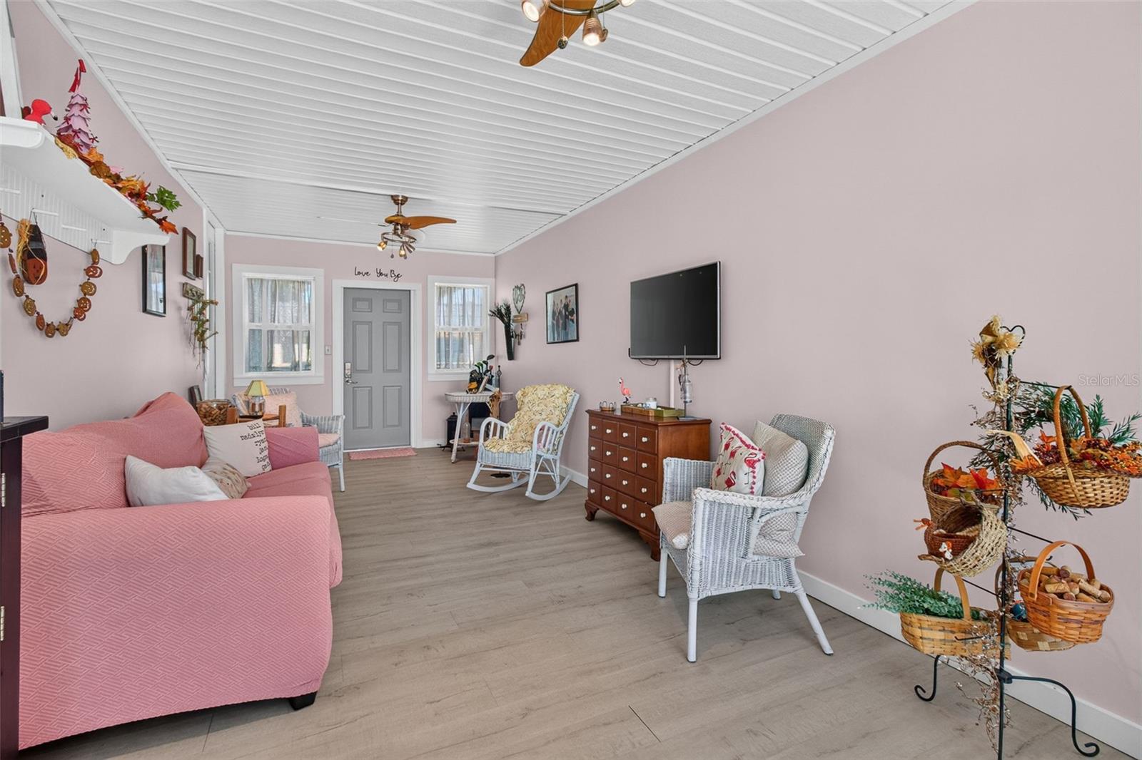 176 CLUBVIEW DRIVE, #3, Safety Harbor, FL 34695 176 CLUBVIEW DRIVE, #3, Safety Harbor, FL 34695