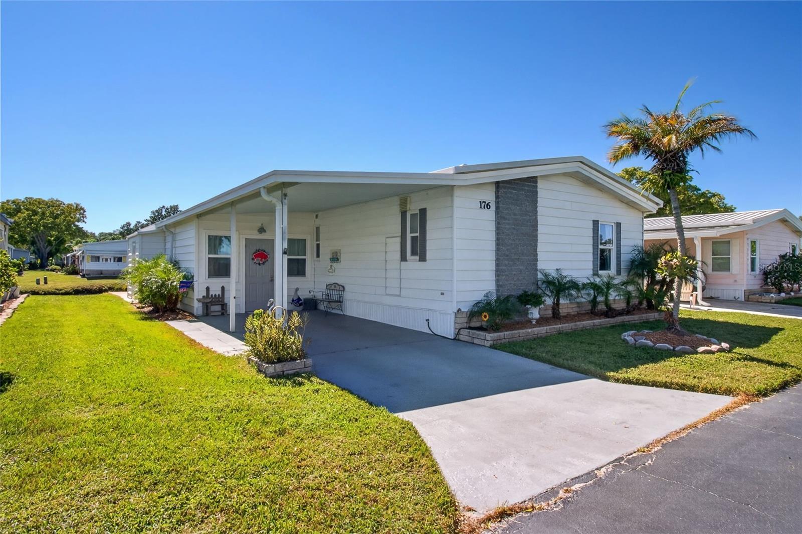 176 CLUBVIEW DRIVE, #3, Safety Harbor, FL 34695 176 CLUBVIEW DRIVE, #3, Safety Harbor, FL 34695