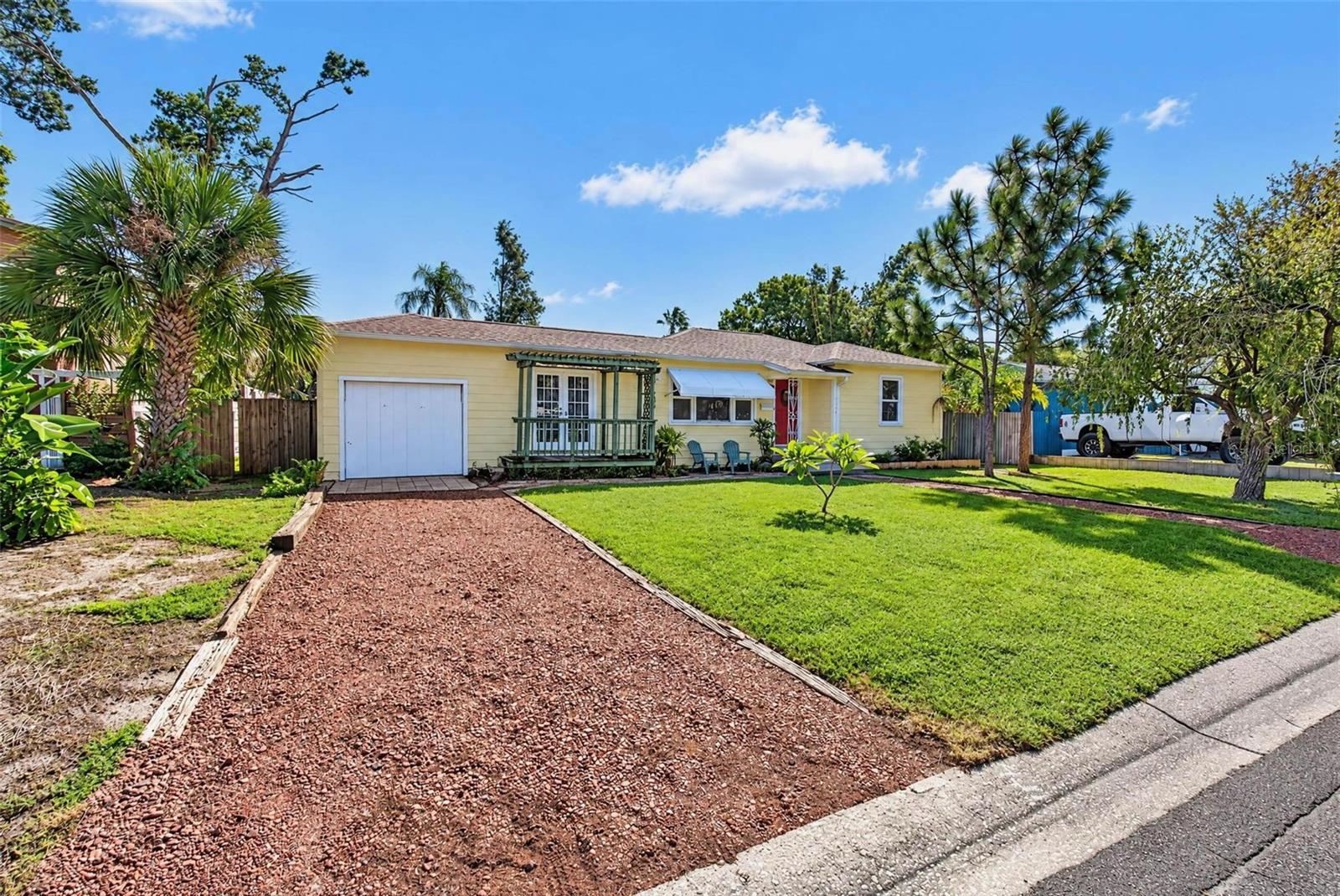 3641 QUEEN STREET N, St Petersburg, FL 33713