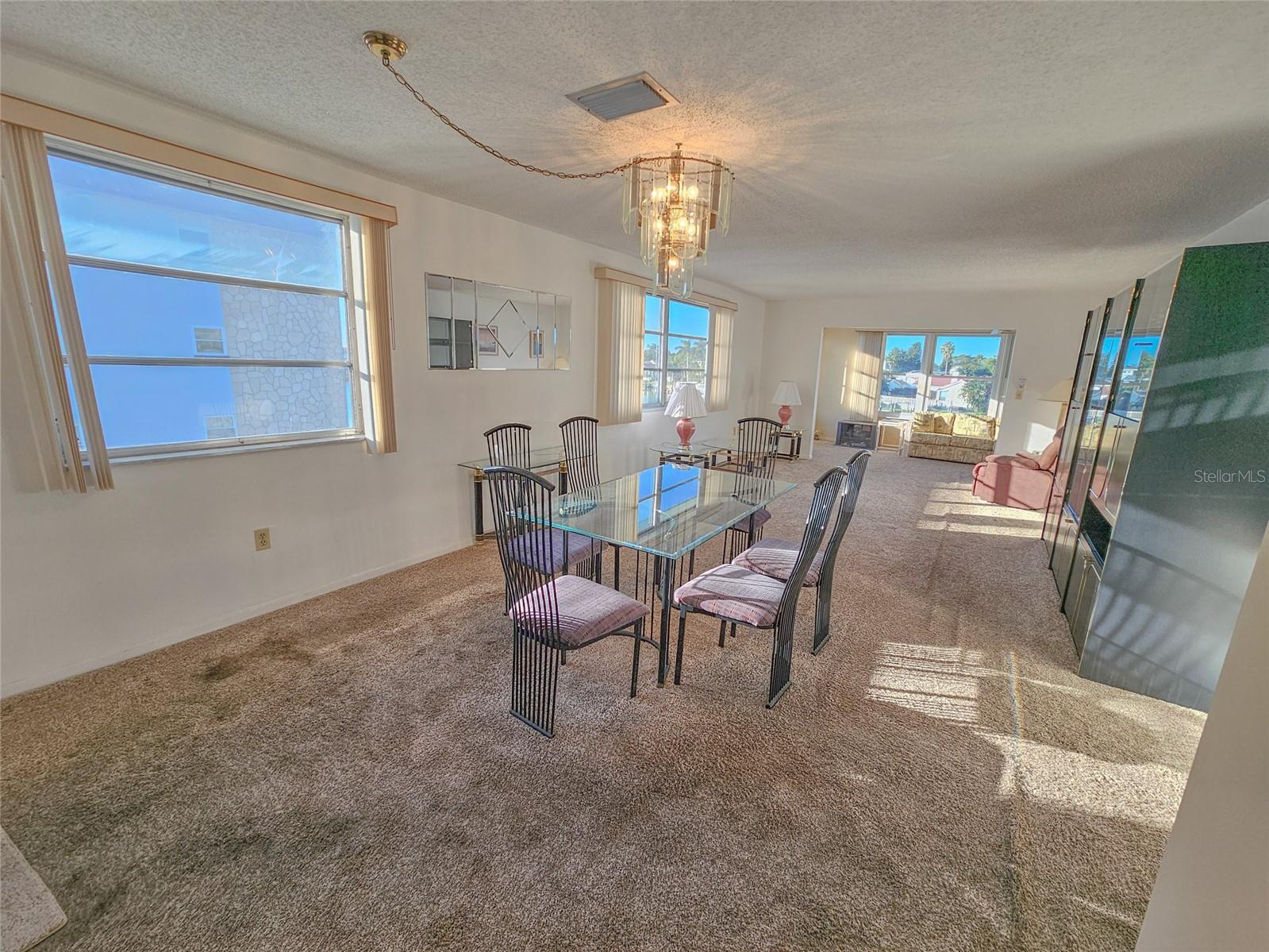 5935 30TH AVENUE S, #301, Gulfport, FL 33707