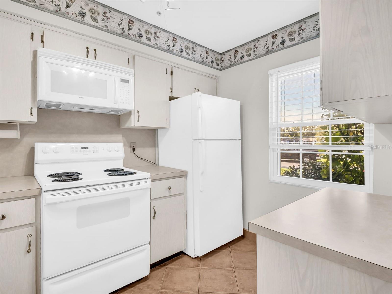 3109 MISSION GROVE DRIVE, #D, Palm Harbor, FL 34684