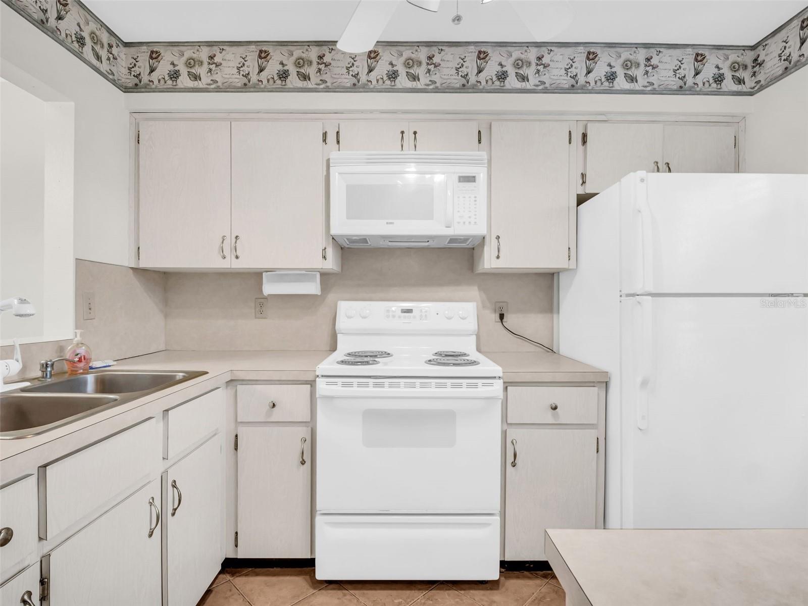 3109 MISSION GROVE DRIVE, #D, Palm Harbor, FL 34684