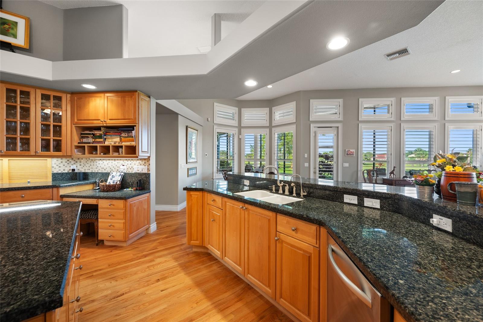 7885 BAYOU CLUB BOULEVARD, Seminole, FL 33777