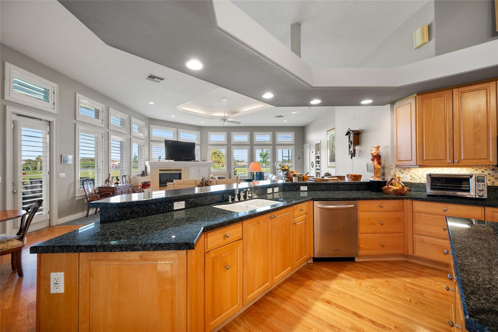 7885 BAYOU CLUB BOULEVARD, Seminole, FL 33777