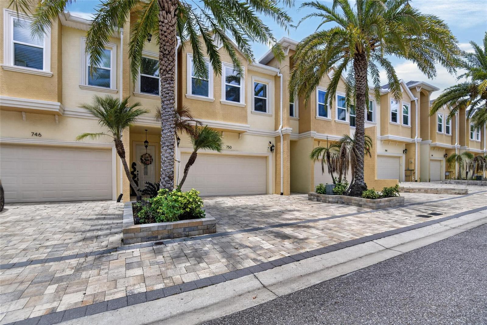 750 GRAND CYPRESS LANE, Tarpon Springs, FL 34689 750 GRAND CYPRESS LANE, Tarpon Springs, FL 34689
