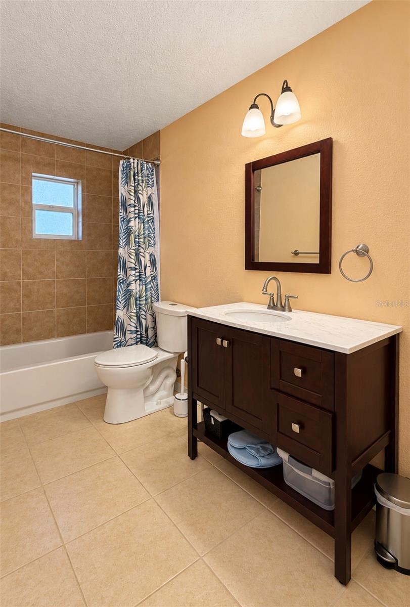 2nd bathroom