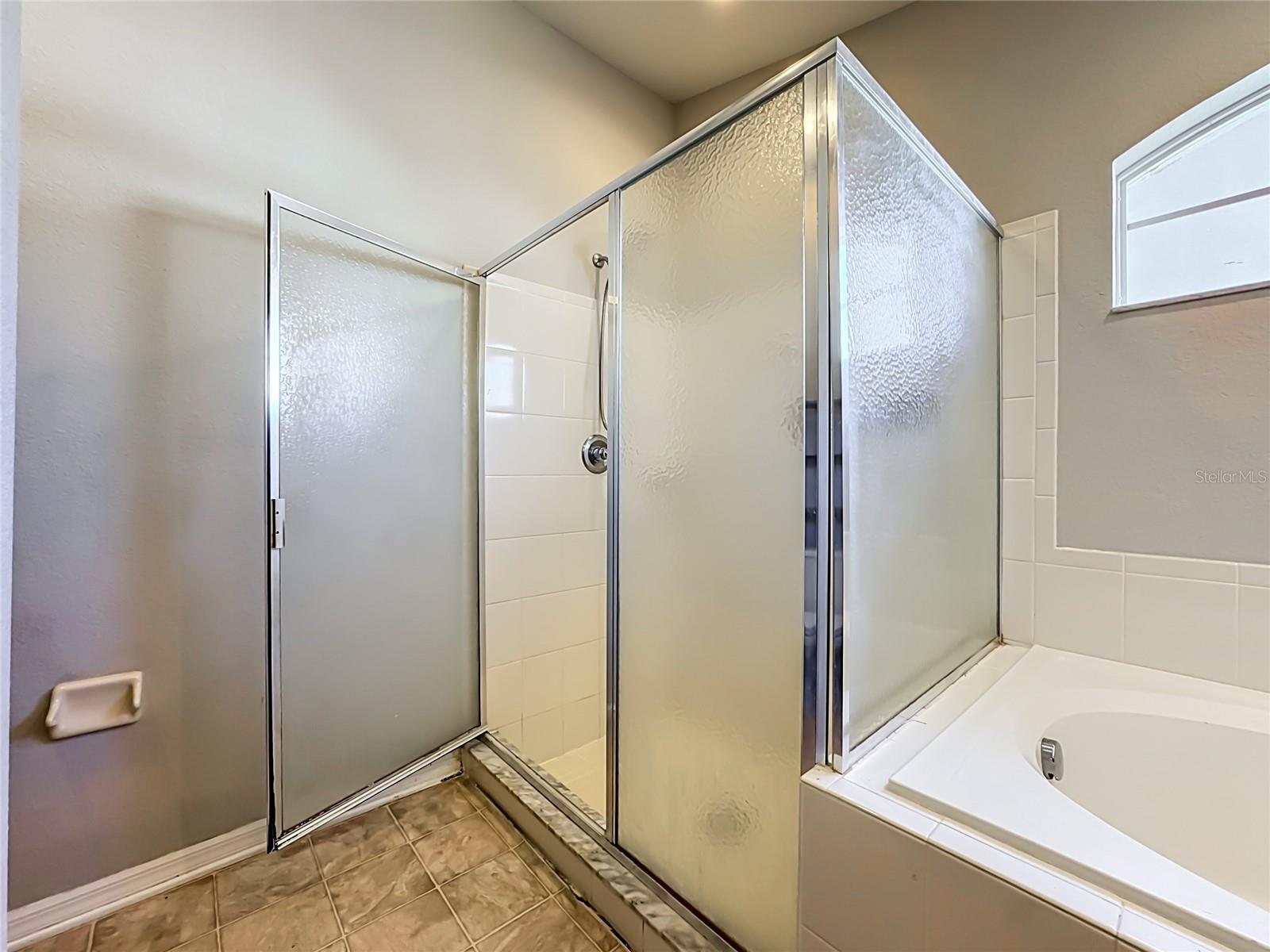 Primary Bedroom - En Suite Bathroom