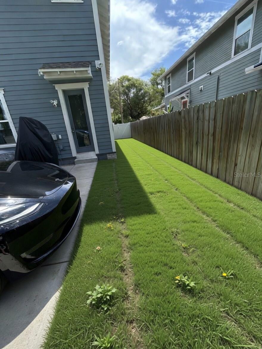 Enclosed Fenced Yard