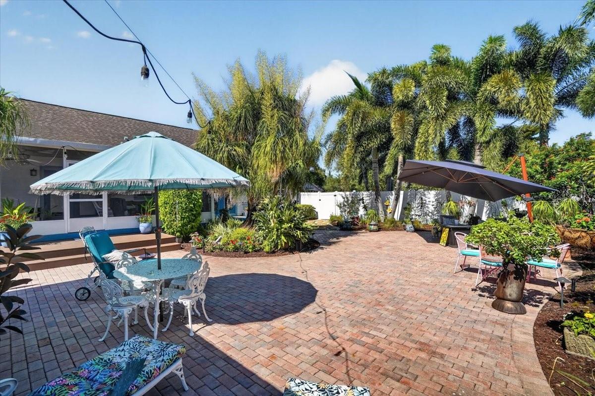 2890 8TH AVENUE N, St Petersburg, FL 33713