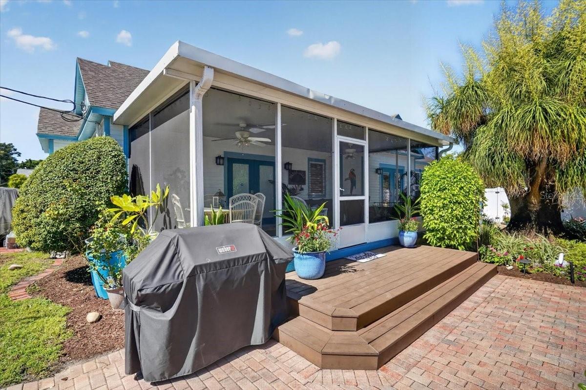 2890 8TH AVENUE N, St Petersburg, FL 33713