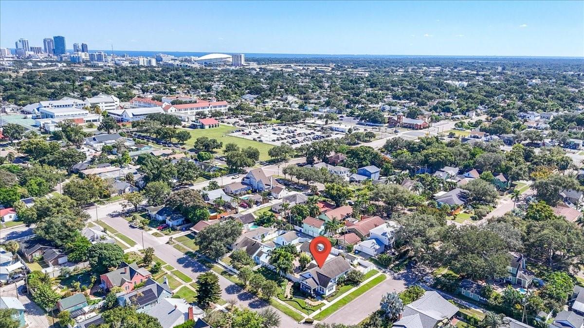 2890 8TH AVENUE N, St Petersburg, FL 33713