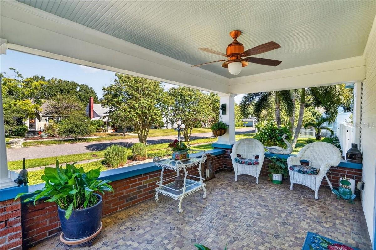 2890 8TH AVENUE N, St Petersburg, FL 33713 2890 8TH AVENUE N, St Petersburg, FL 33713