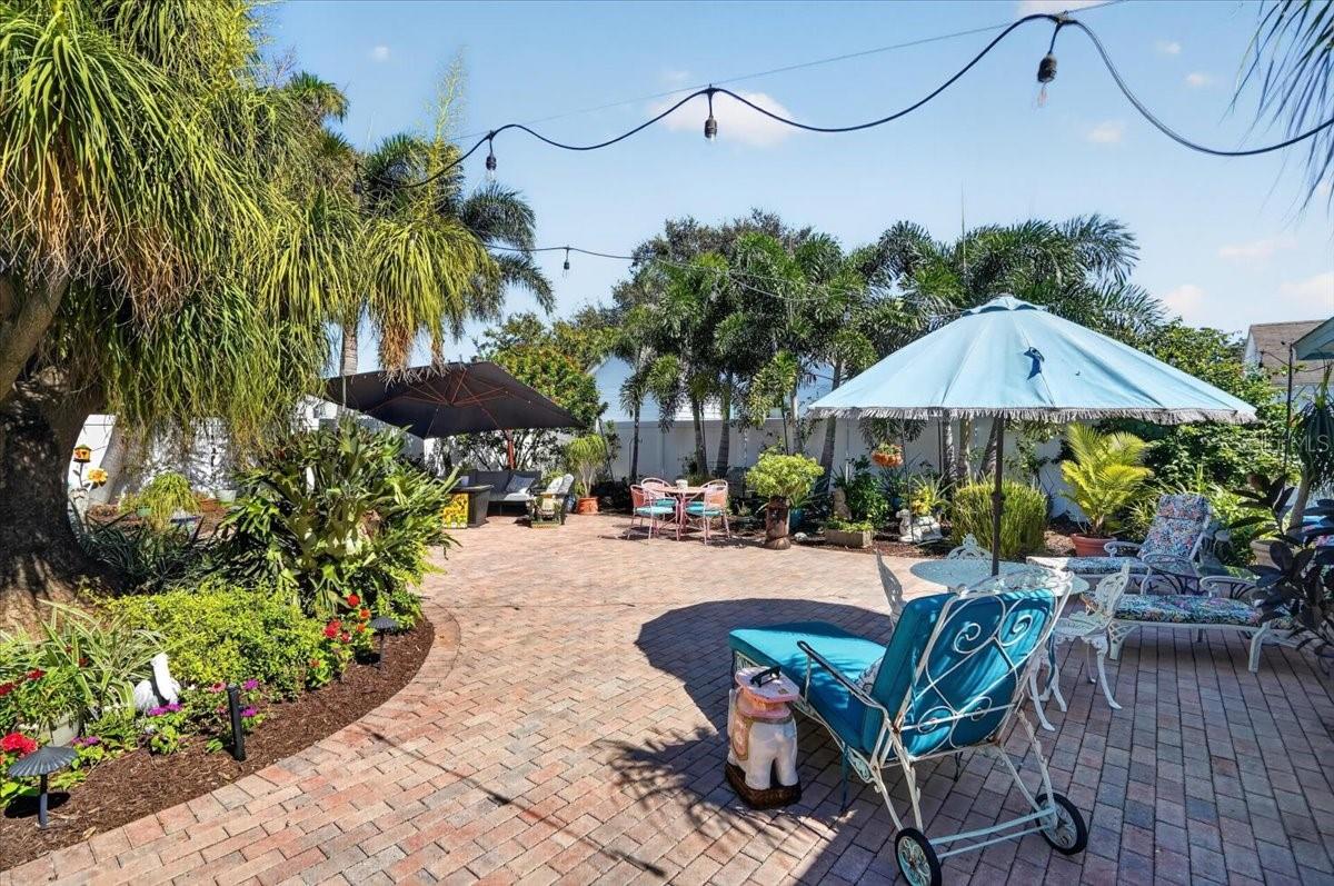 2890 8TH AVENUE N, St Petersburg, FL 33713