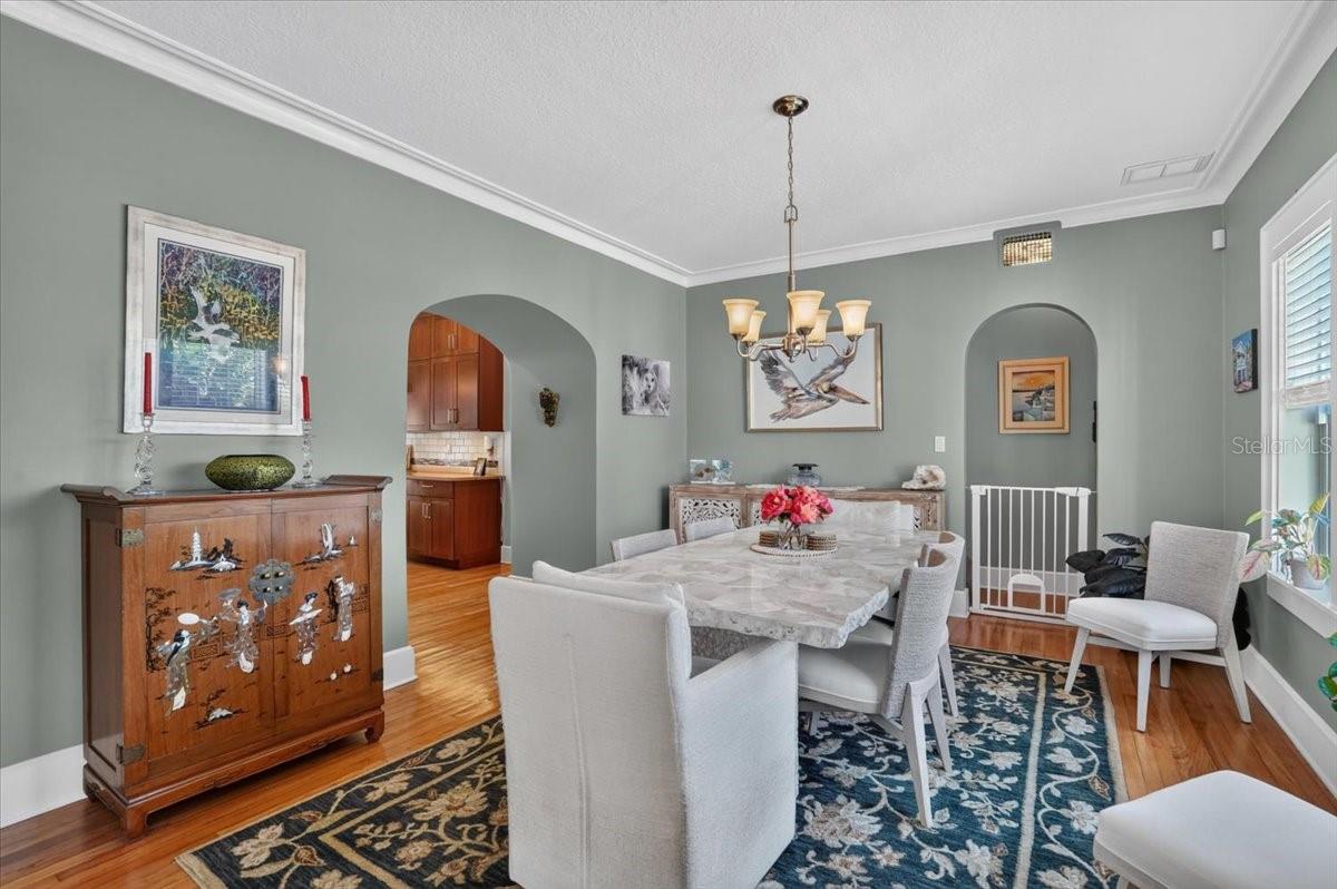 2890 8TH AVENUE N, St Petersburg, FL 33713