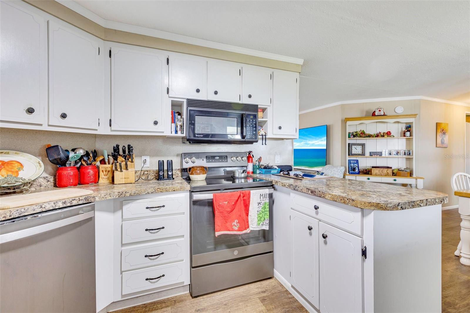 412 VIVAR, North Port, FL 34287