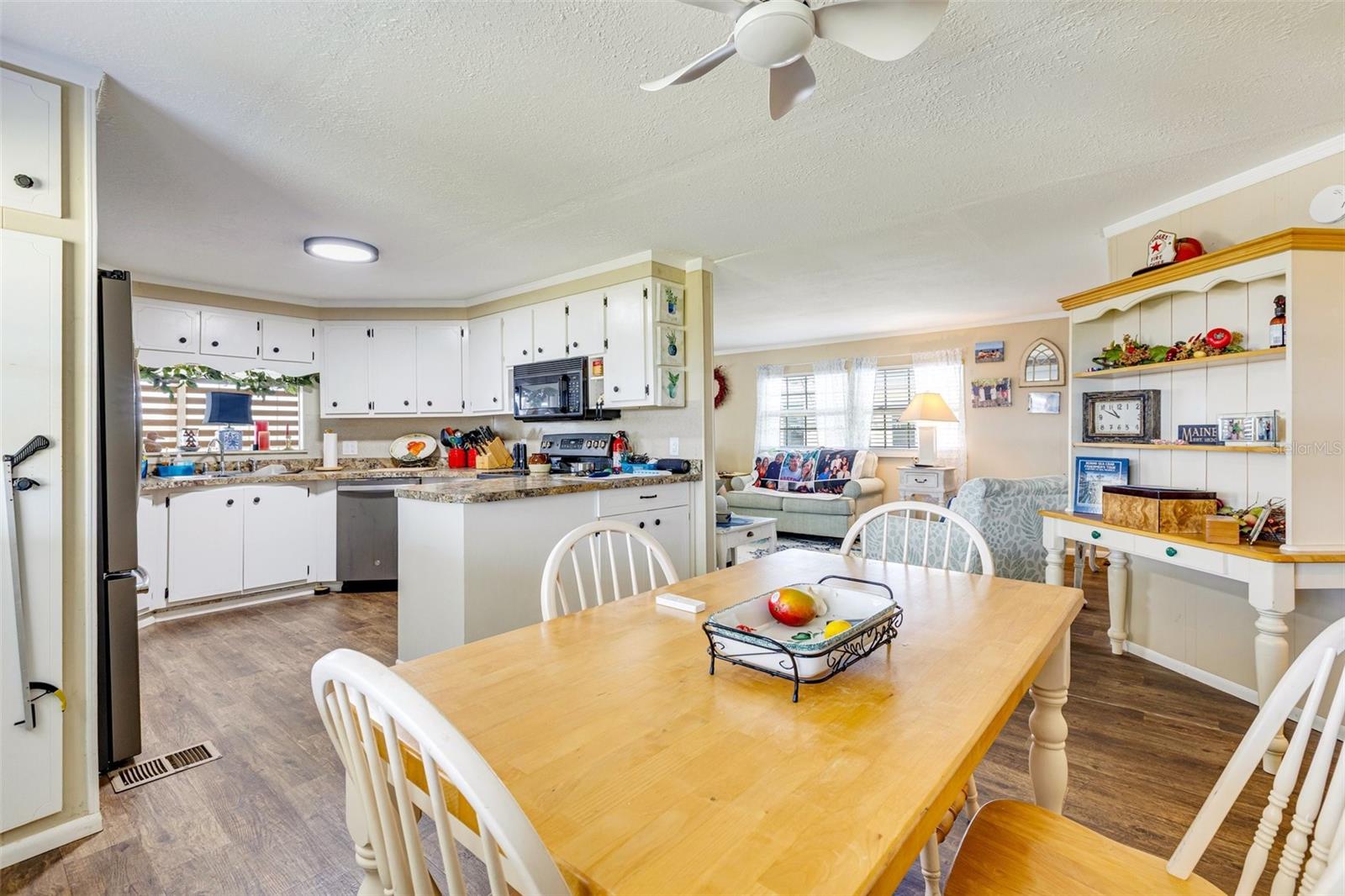 412 VIVAR, North Port, FL 34287