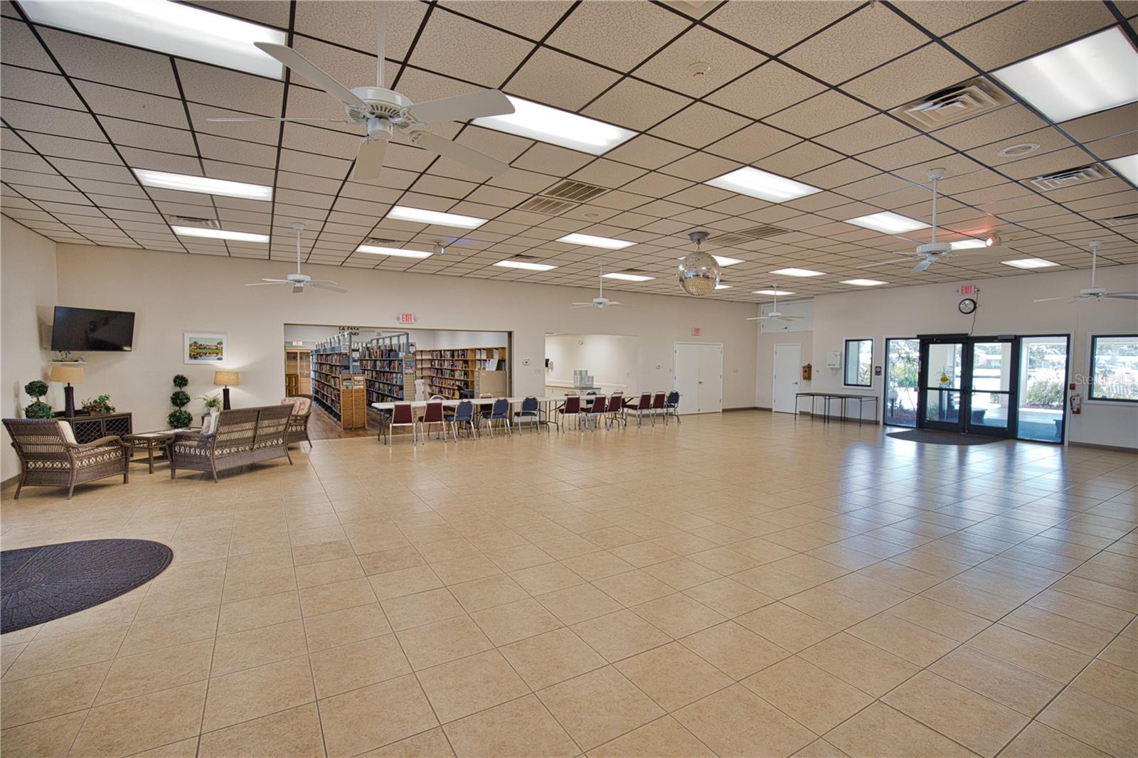 412 VIVAR, North Port, FL 34287