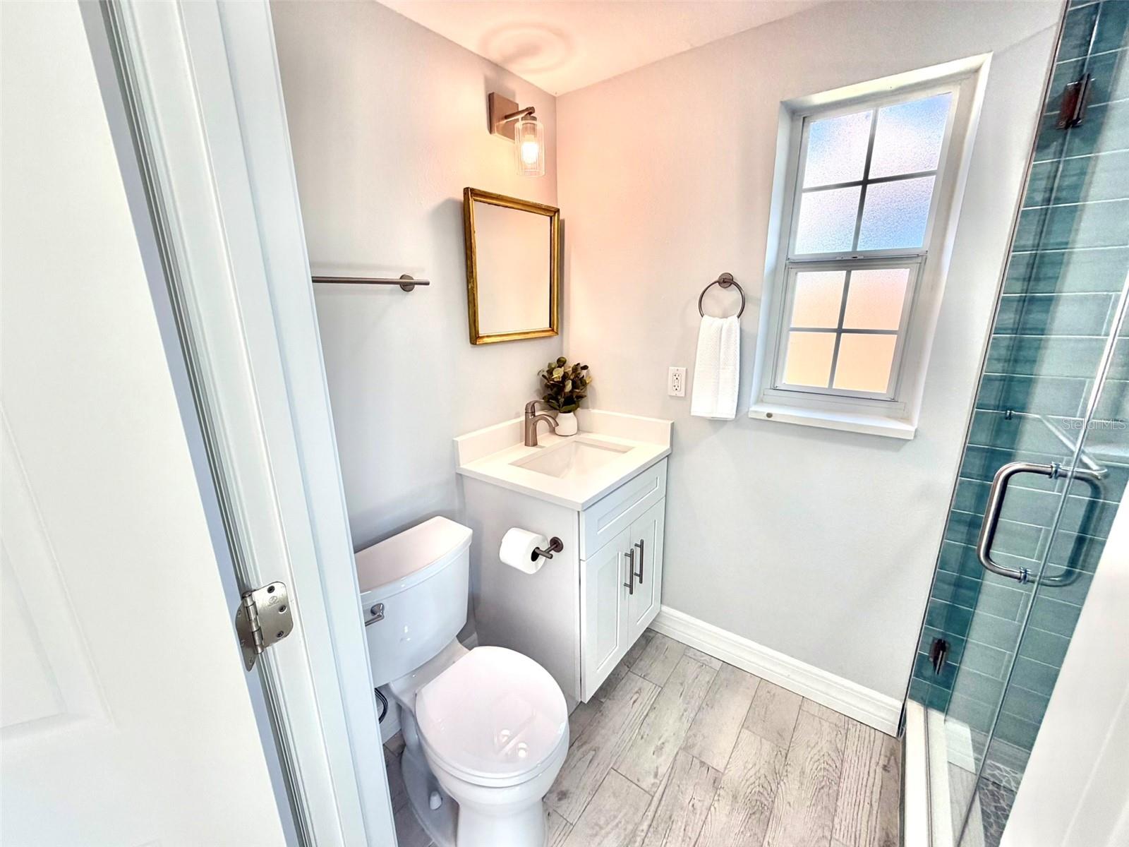 Ensuite to Bedroom 2