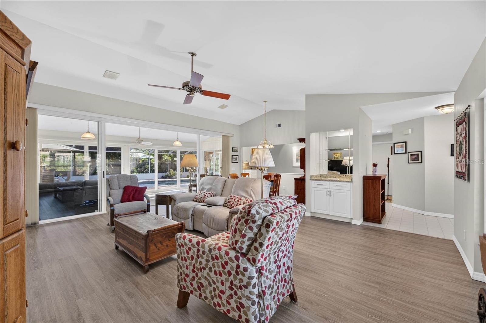 5713 GARDEN LAKES MAJESTIC, Bradenton, FL 34203