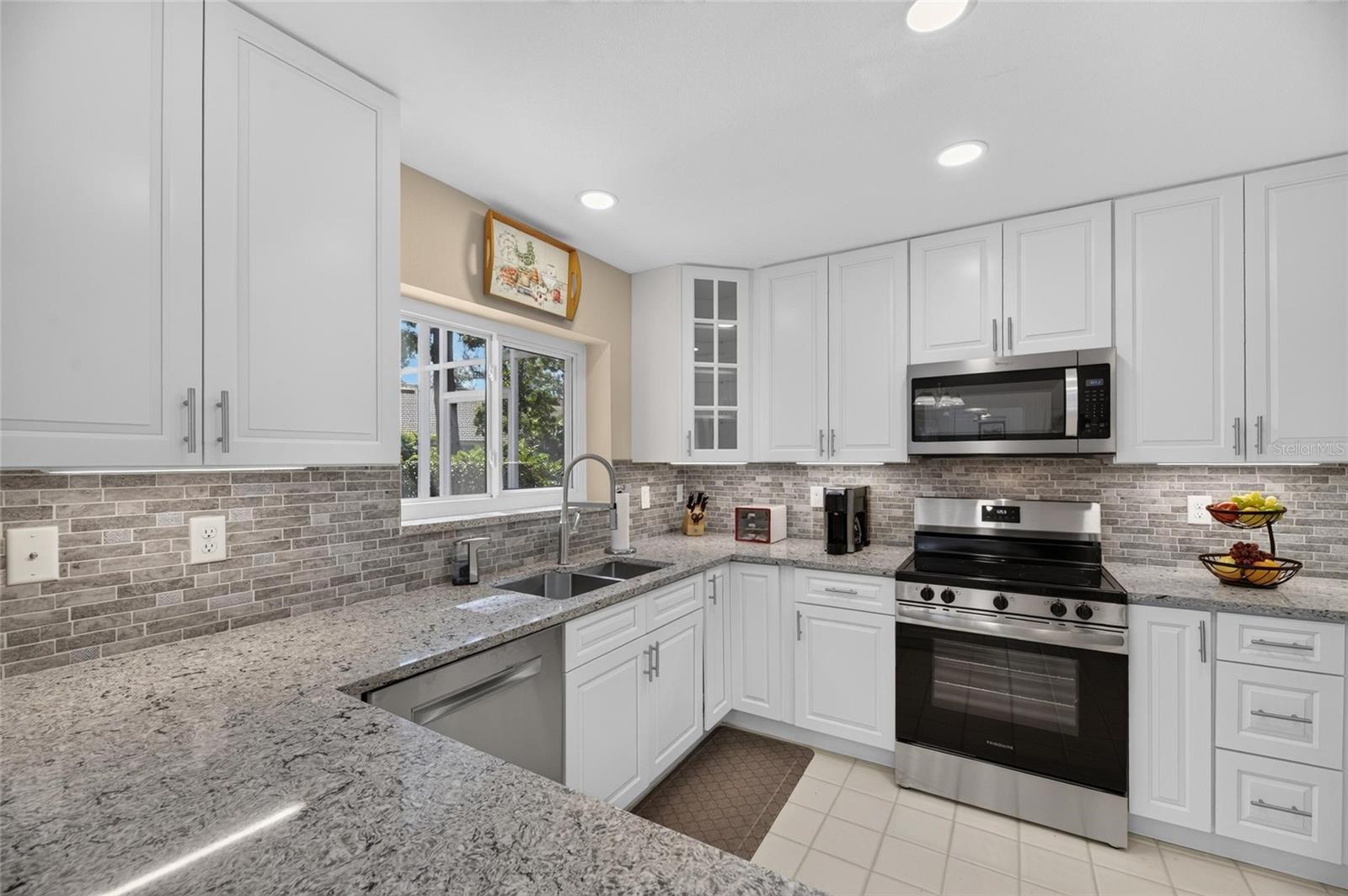 5713 GARDEN LAKES MAJESTIC, Bradenton, FL 34203
