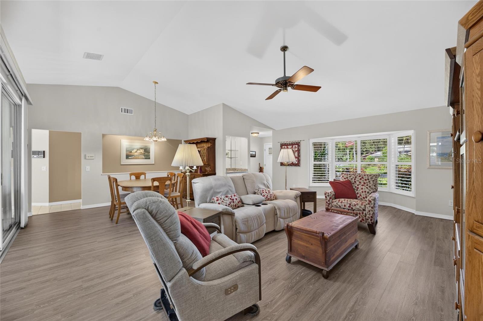5713 GARDEN LAKES MAJESTIC, Bradenton, FL 34203