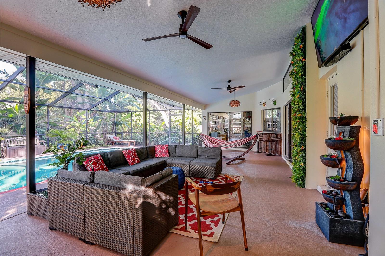 3929 BUCKINGHAM LOOP DRIVE, Valrico, FL 33594
